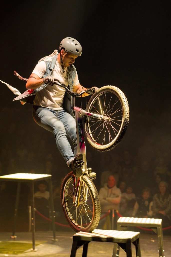 BMX Kerstcircus Salto Wintercircus