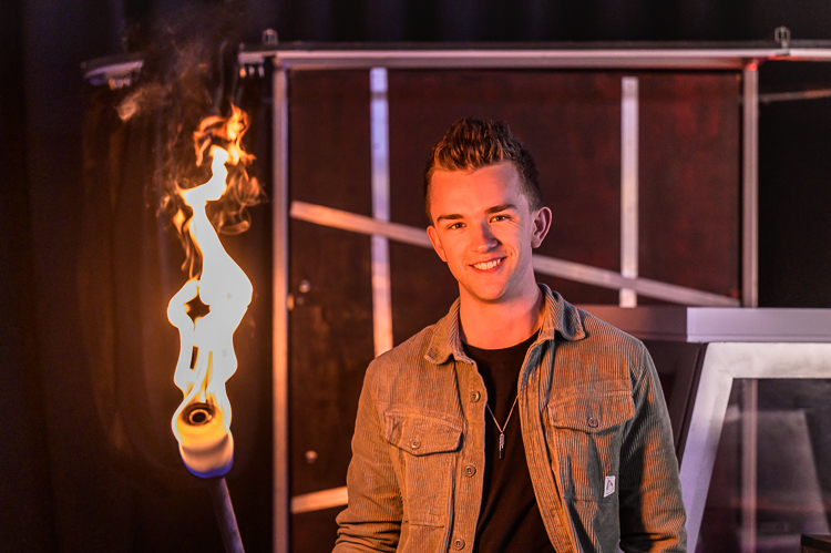 magie bij salto's wintercircus met David Nathan