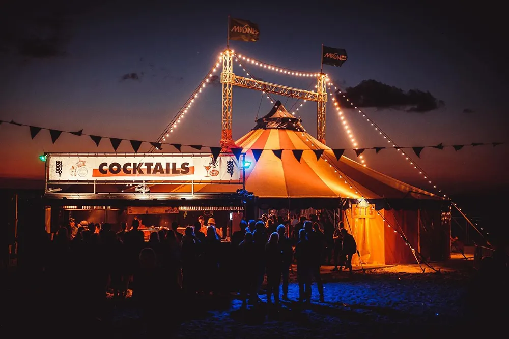 Tent festival circus salto